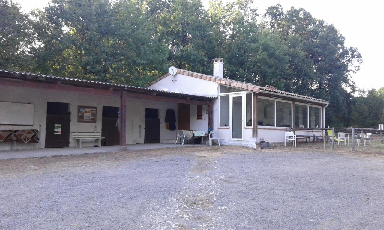 Ferme Equestre Des Abrons Villa Pailloles Exteriör bild